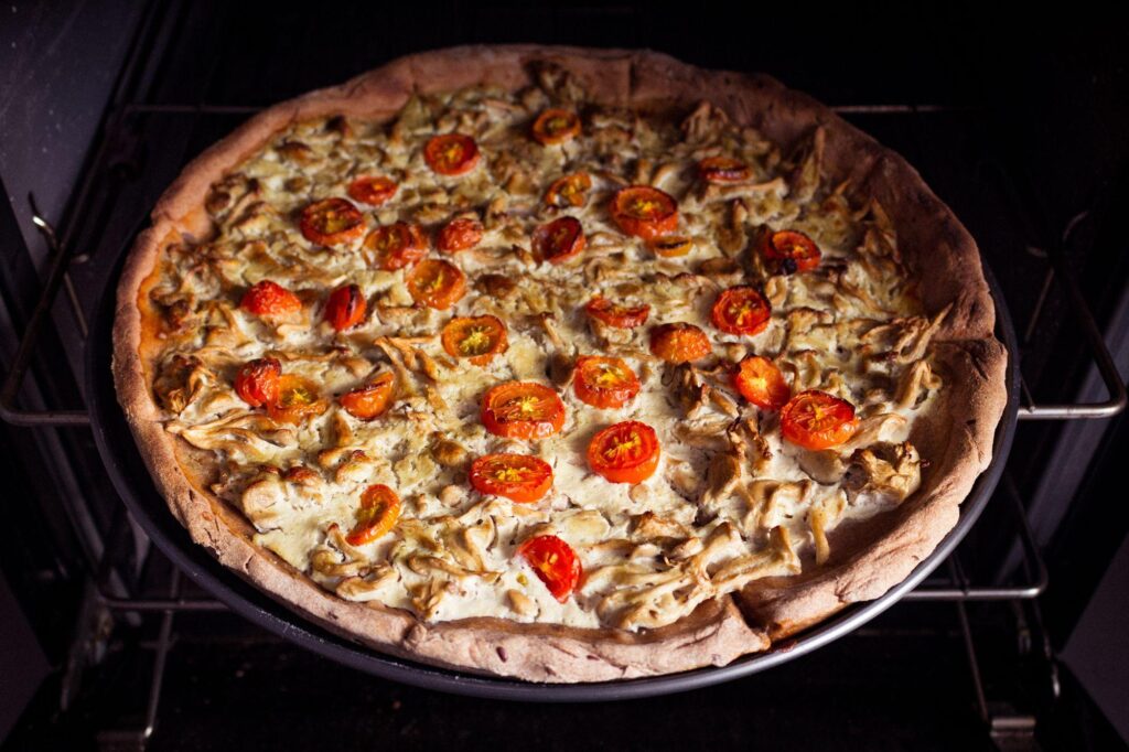 The BEST BBQ Chicken Pizza Ronaldo De Oliveira QYp5tOmb4FU Unsplash 1024x682